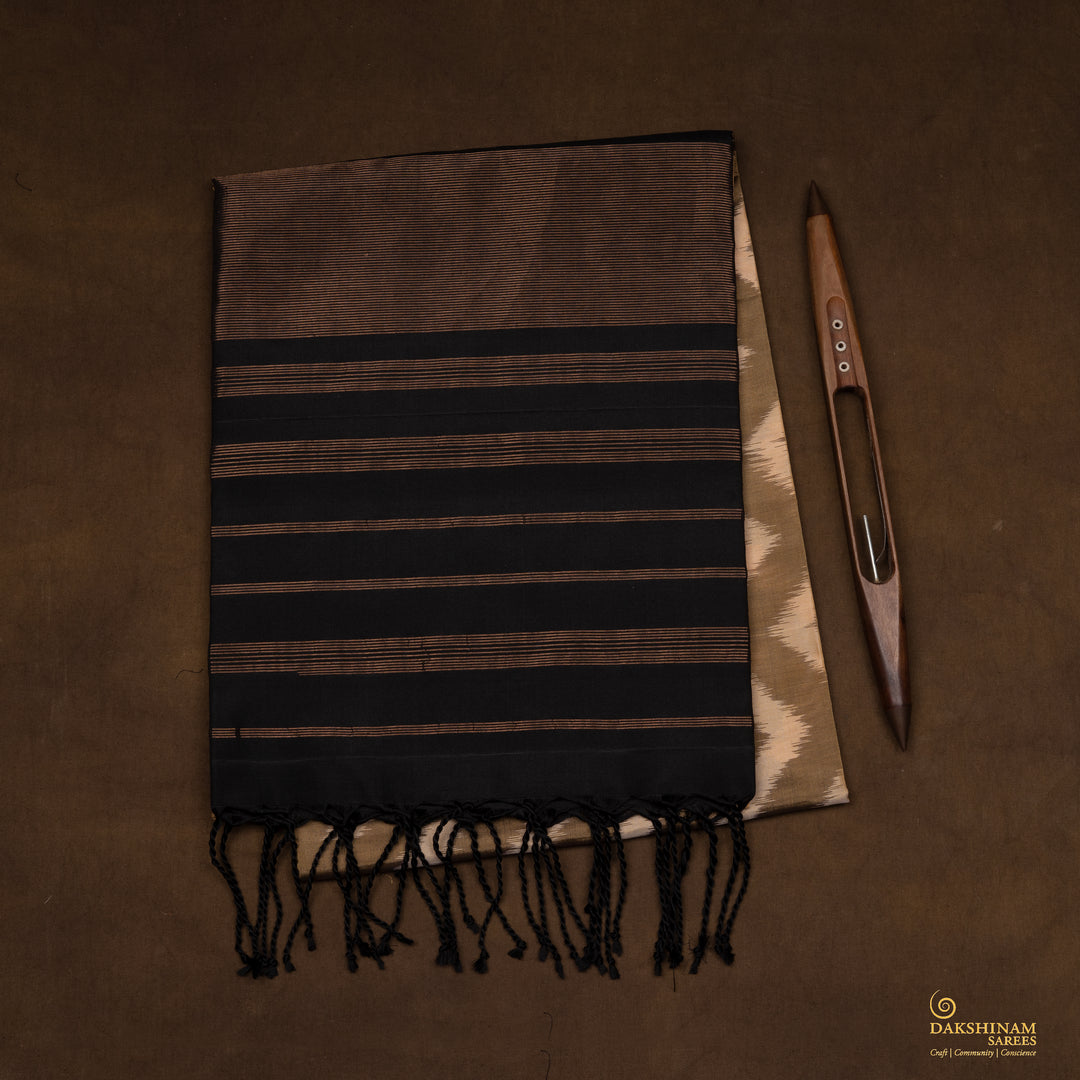 Handwoven Green with black Ikat Soft Silk Saree - 2694T012928DSC
