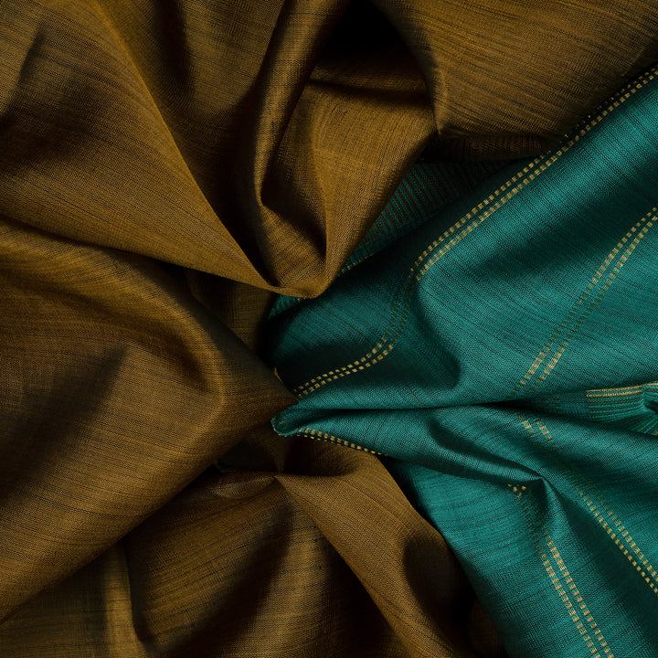 closeup of  Handwoven  Kanjivaram Silk Saree 