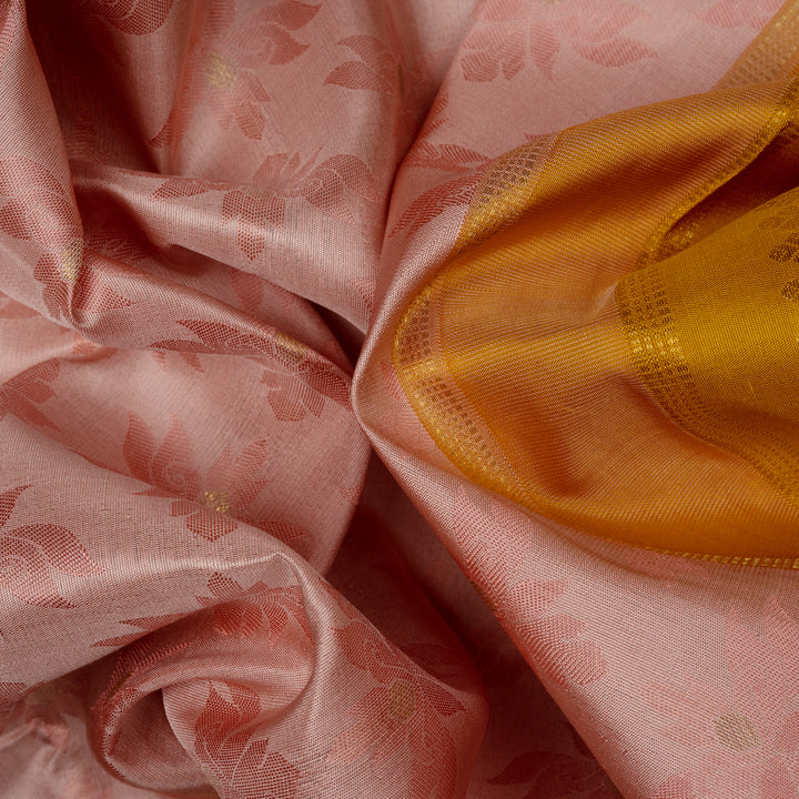 closeup of Handwoven  Kanjivaram Silk Saree 