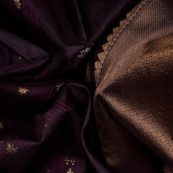 Handwoven Borderless Purple Kanjivaram Silk Saree - 2732T013063DSC