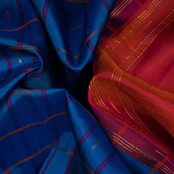 Closeup of Handwoven Gadwal Silk Saree