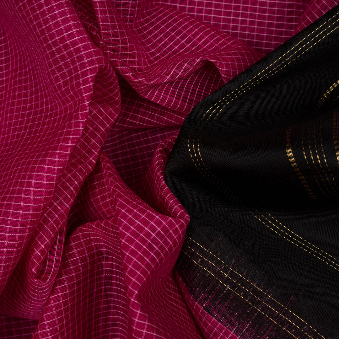 Closeup of  Handwoven Cotton Ikat Saree 