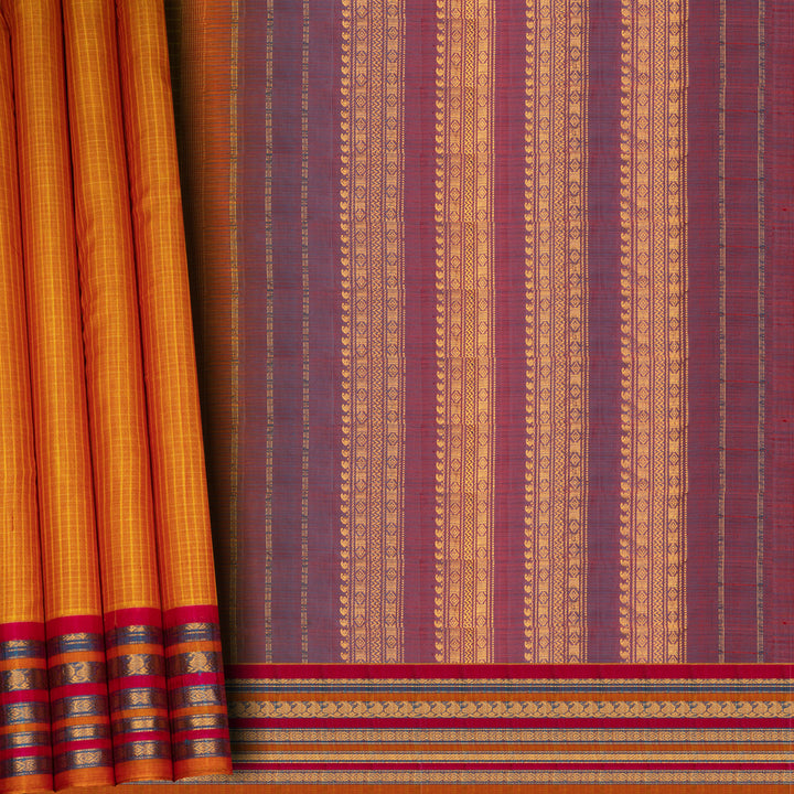 Pleats/body of handwoven Gadwal Silk Cotton Saree