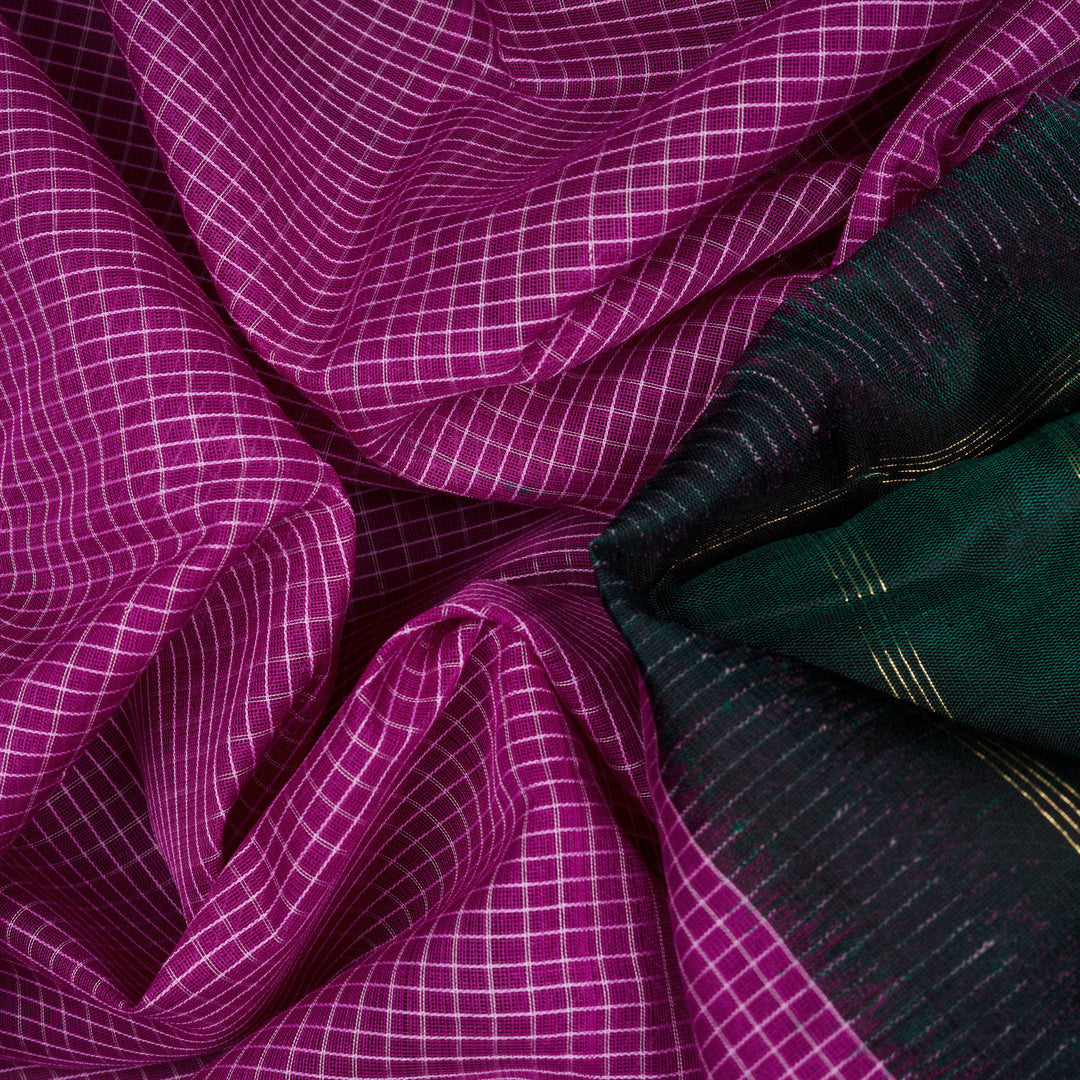 Closeup of Handwoven Gadwal Silk Cotton Saree