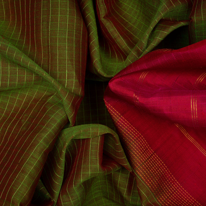 Closeup of Handwoven Gadwal Silk Cotton Saree
