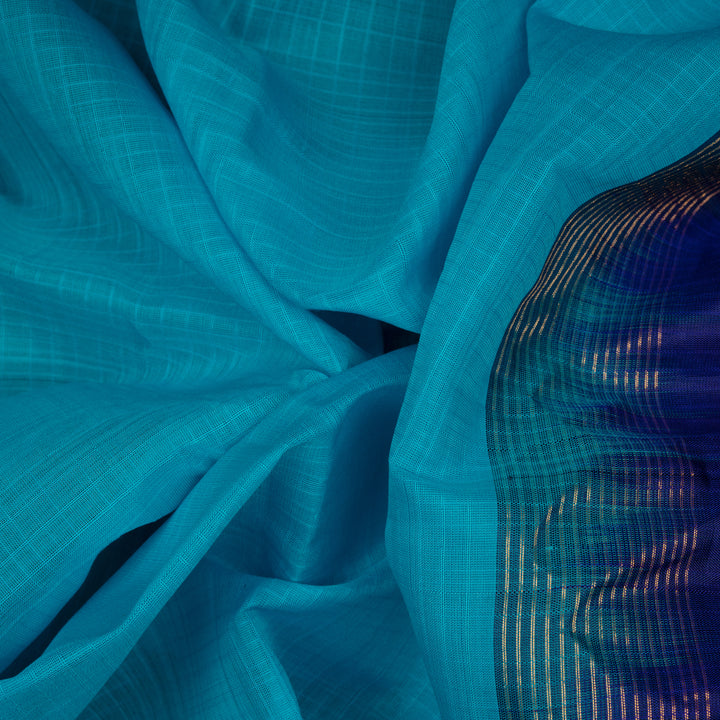 Closeup of Handwoven Gadwal Silk Cotton Saree