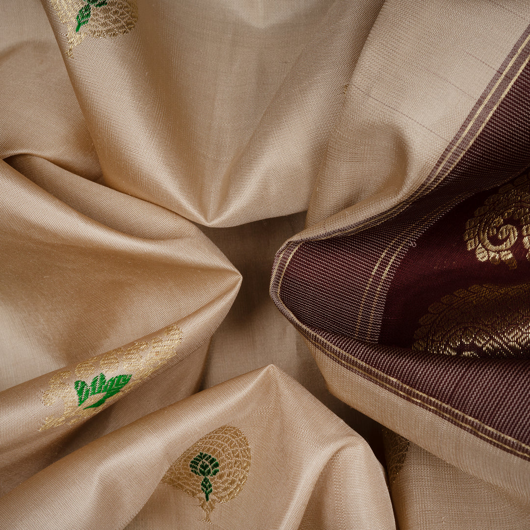 Closeup of Handwoven Gadwal Silk Saree