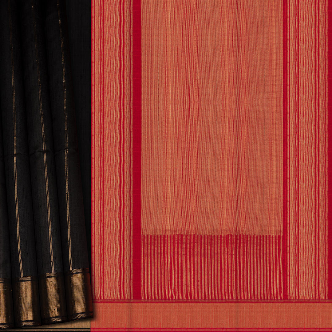 Pleats/body of  Handwoven Dupion Soft Silk Saree 