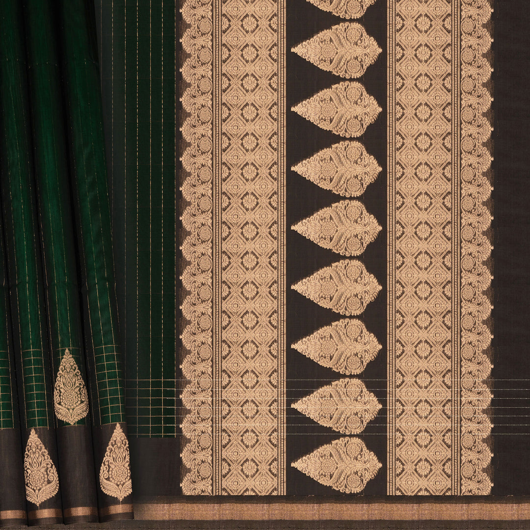 Pleats/body of Handwoven Silk Cotton Saree
