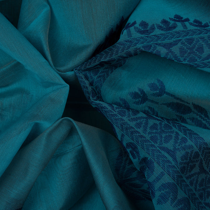 Closeup of  Handwoven South Cotton Saree