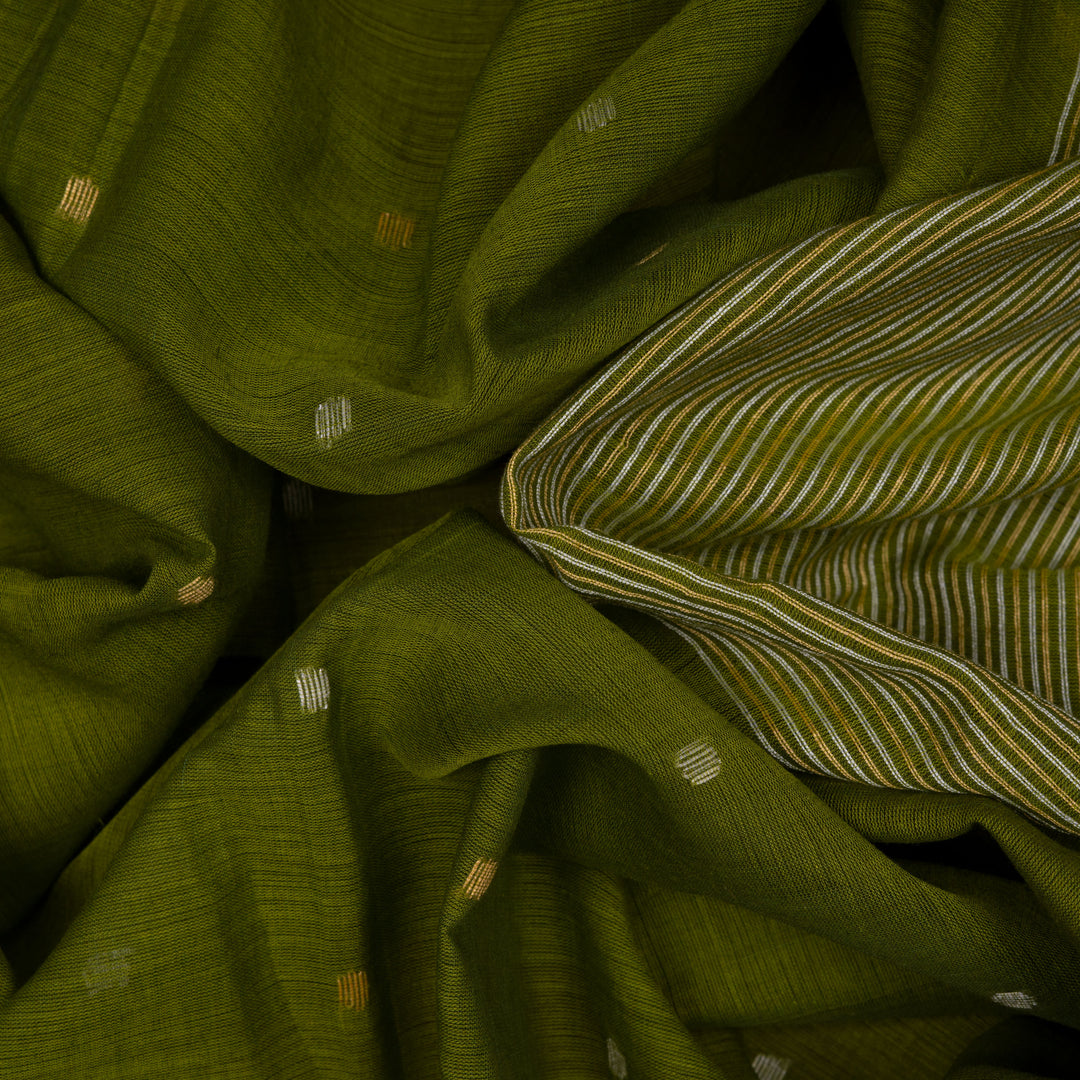 Closeup of Handwoven Bengal Cotton Saree
