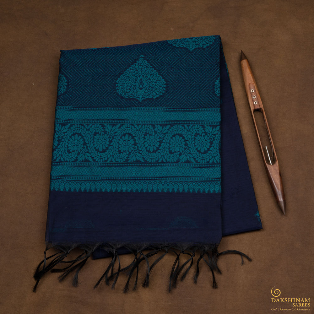 Folded Handwoven South Cotton Saree 