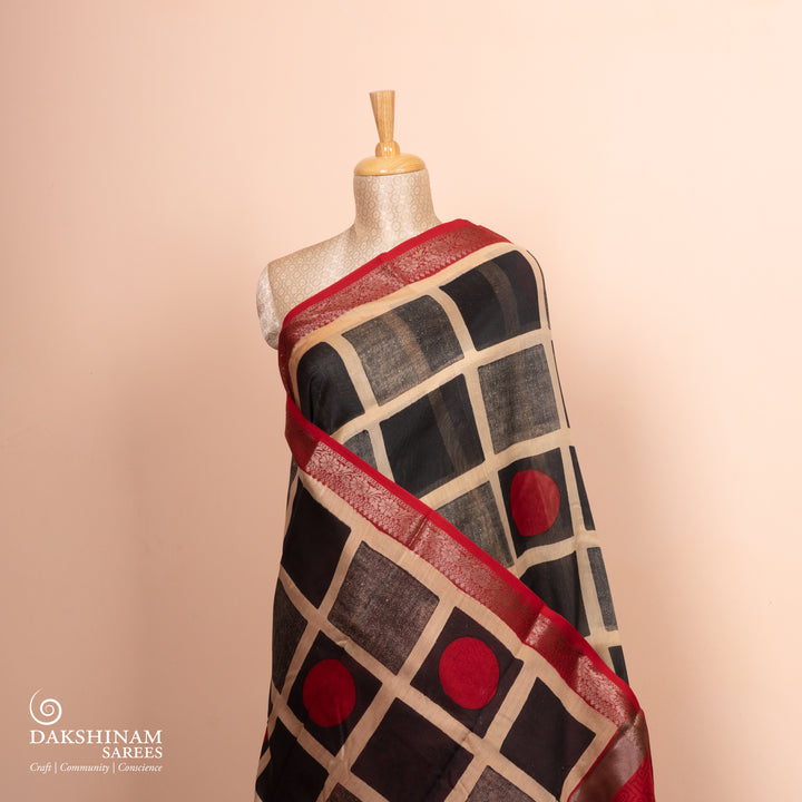 Pleats/body of  Handwoven Chanderi Silk Saree