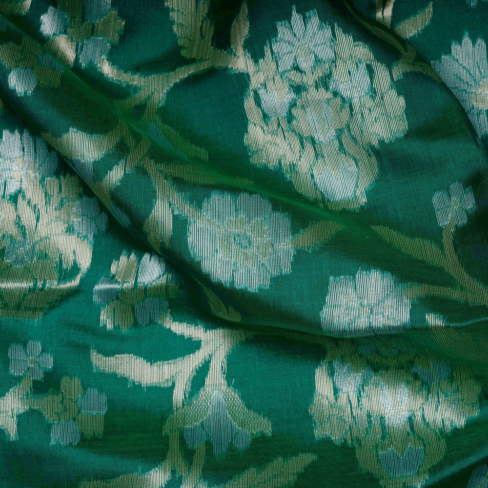 Closeup of Handwoven kora silk Saree