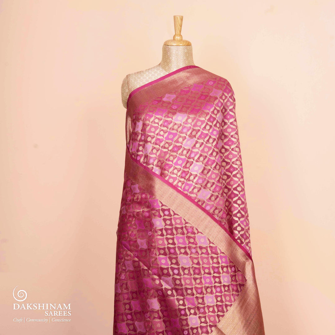 Pleats/body of Handwoven light pink  kora silk Saree
