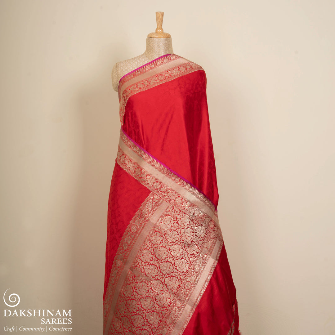 Pleats/body of Handwoven Red Banarasi Kattan silk Saree