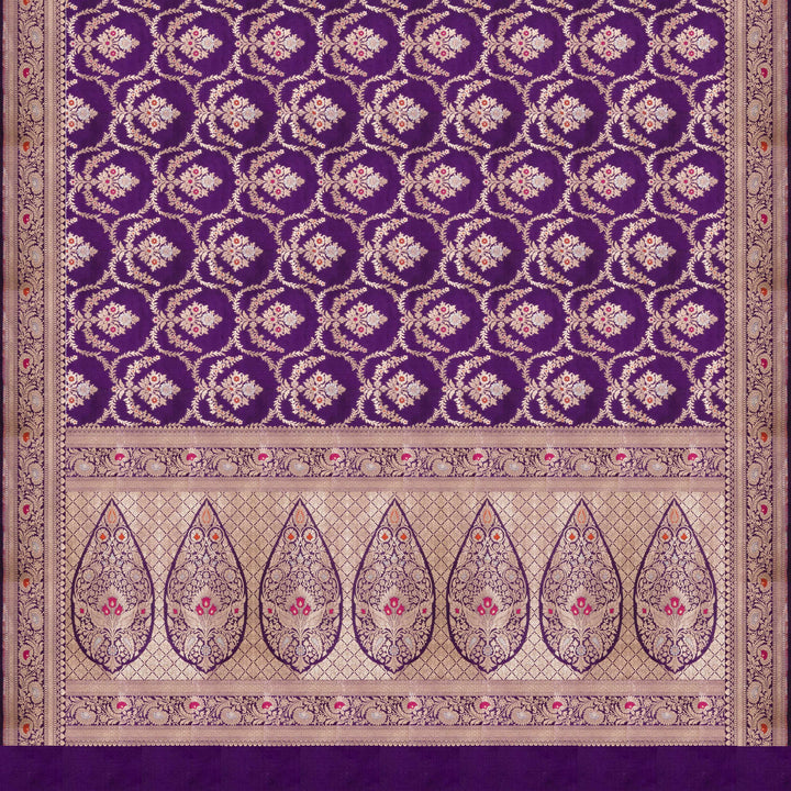 Pallu of Handwoven Purple Banarasi kattan Silk Saree