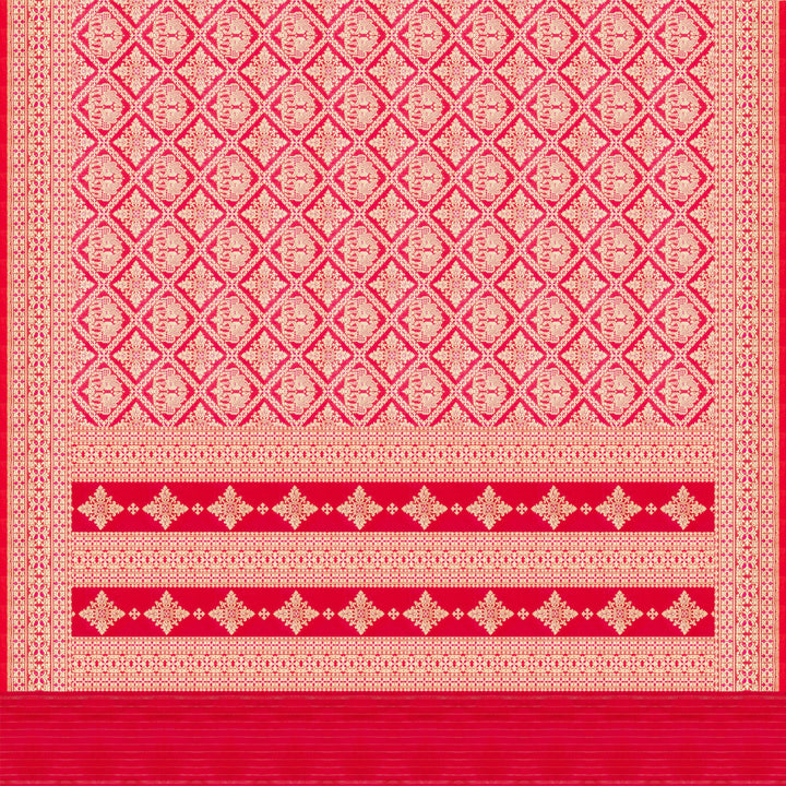 Pallu of Handwoven Red Banarasi Kattan Silk Saree