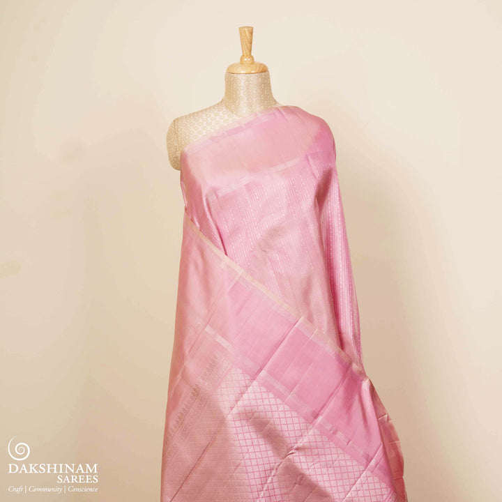 Pleats/body of  Handwoven baby pink Kanjivaram silk Saree