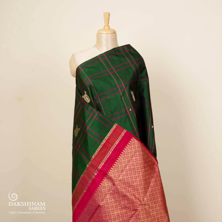 Pleats/body of Handwoven Green with pink Kanjivaram silk Saree