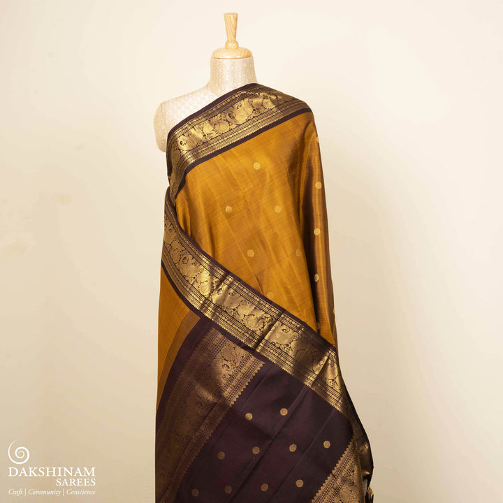 Pleats/body of Handwoven Moss brown and deep brown Kanjivaram silk Saree