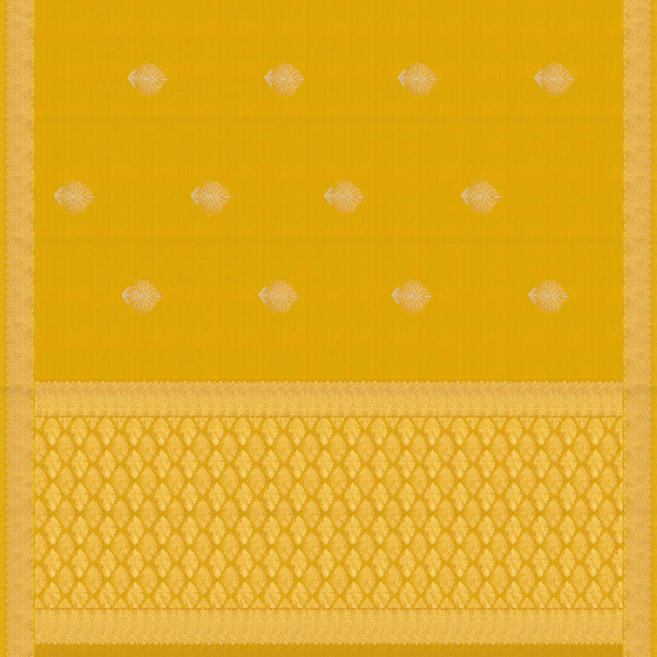 Pallu of Handwoven Yellow Mubarakpur Banarasi silk Saree