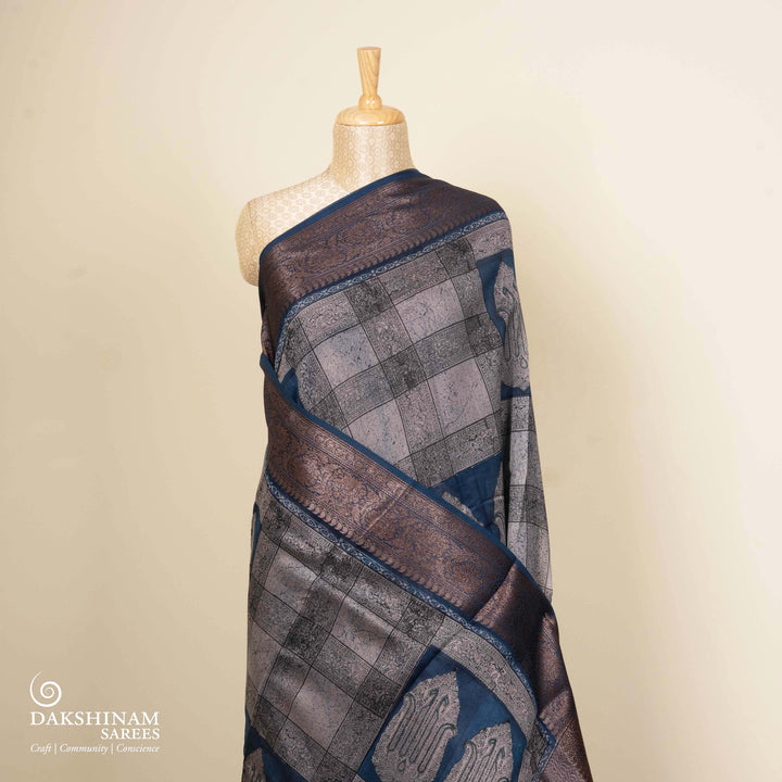 Pleats/body of Handwoven Blue Chandari Saree