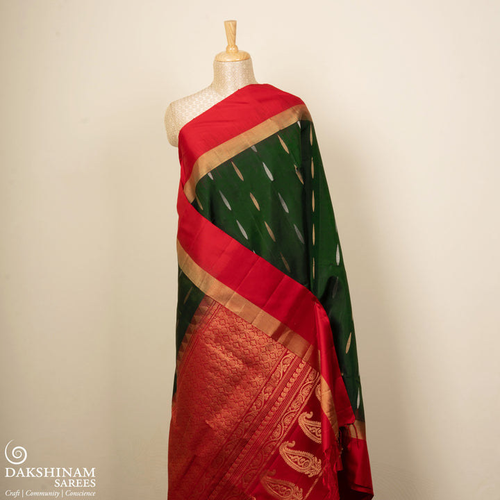 Pallu of Handwoven Bottle Green with Red color Soft silk Saree