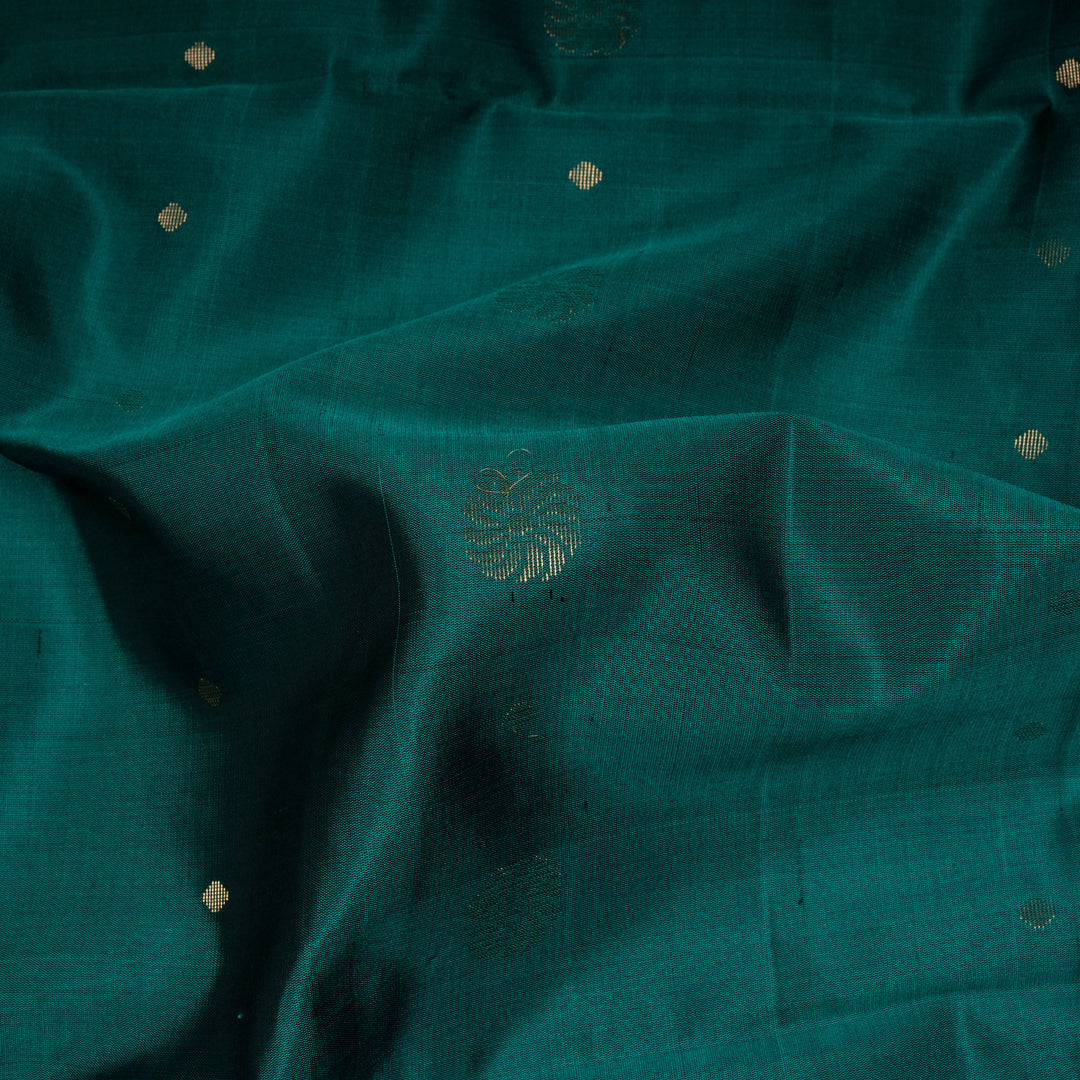 Closeup of Handwoven Peacock green color Soft silk Saree