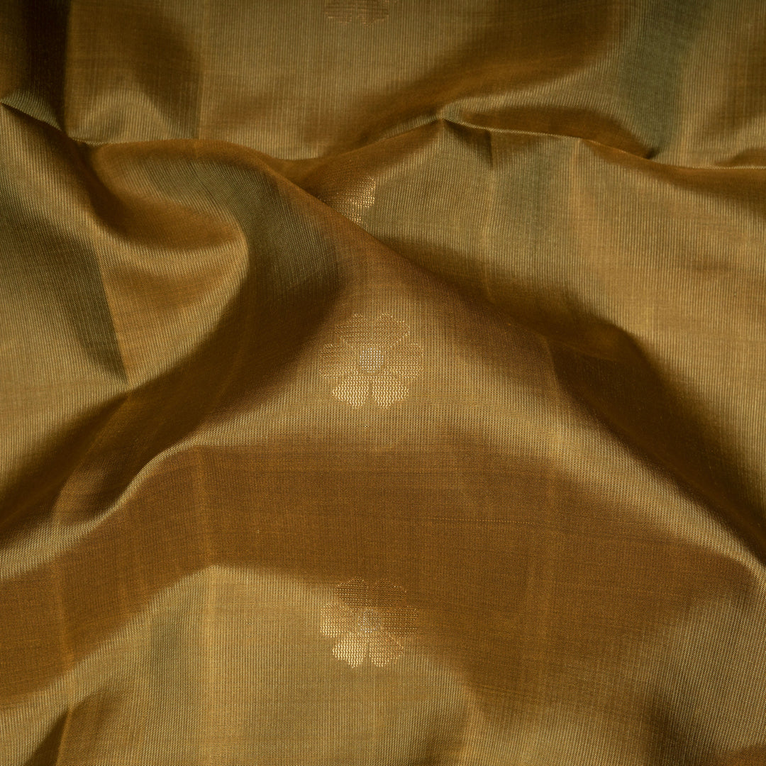 Closeup of Handwoven Moss green color Soft silk Saree