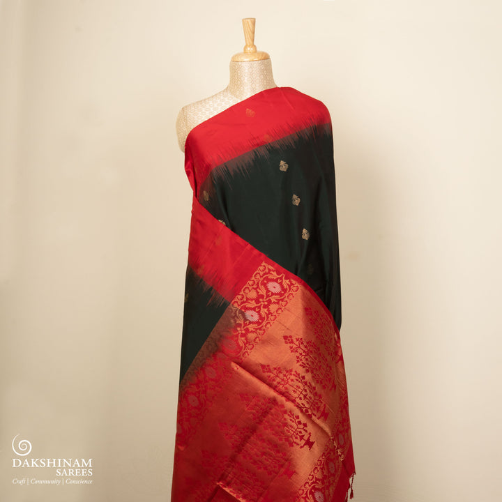 Pleats/body of Handwoven Black with Red color Soft silk Saree