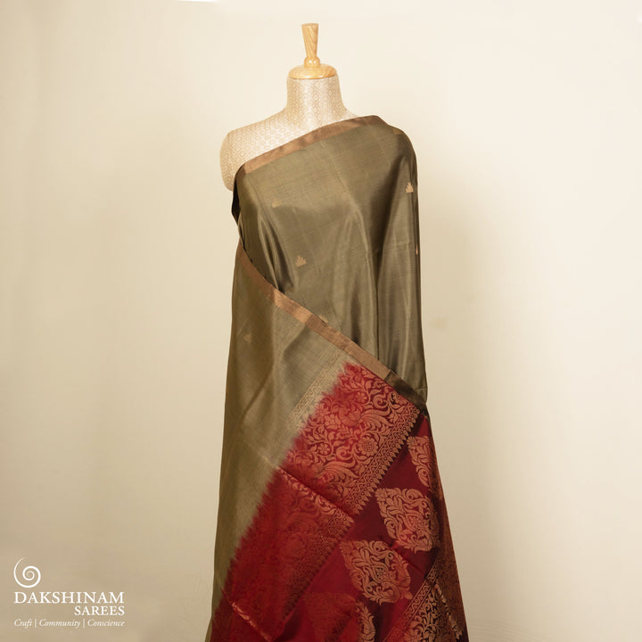 Pleatsbody of Handwoven Grey with Maroon color Soft silk Saree