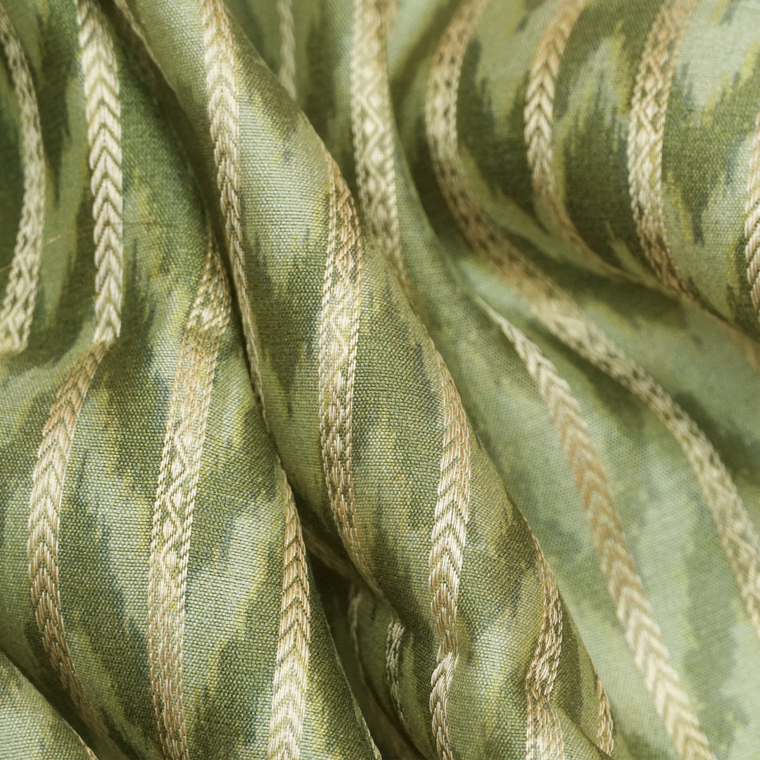 Handwoven Green Banarasi Fabric - 21T006259DSC