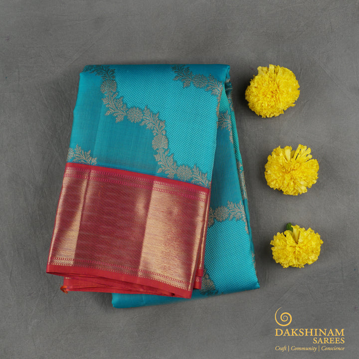 Handwoven Blue with Pink Kora Kanjivaram Silk Saree - 1754T008335DSC