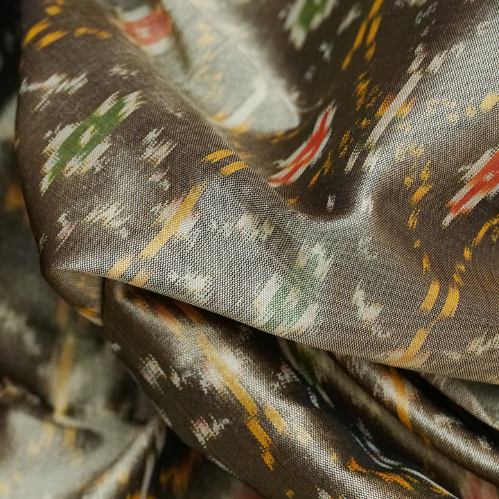 Handwoven Green Silk Ikat Fabric - 25T001270DSC