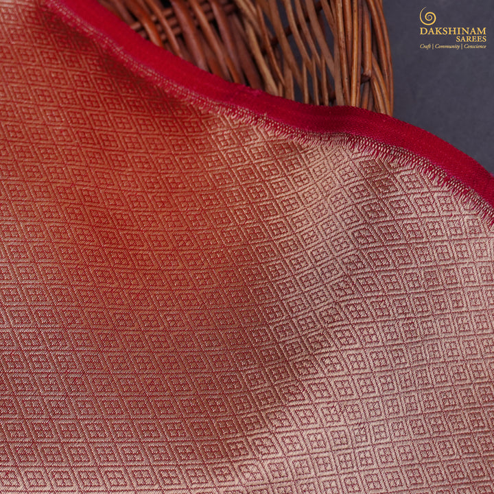 Handwoven Pink Banarasi Fabric - 35T006216DSC