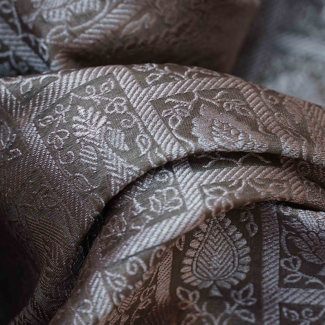 Handwoven Grey Banarasi Fabric - 40T006177DSC