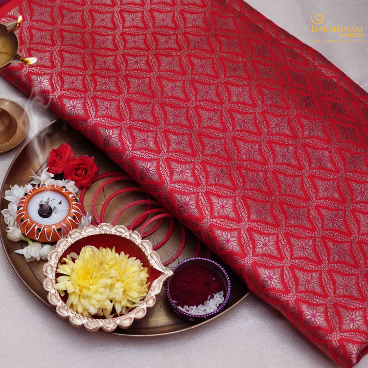 Handwoven Red Banarasi Fabric - 41T006296DSC