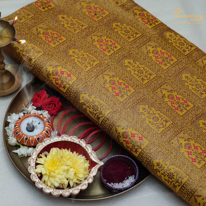 Handwoven Yellow Banarasi Fabric- 43T004409DSC