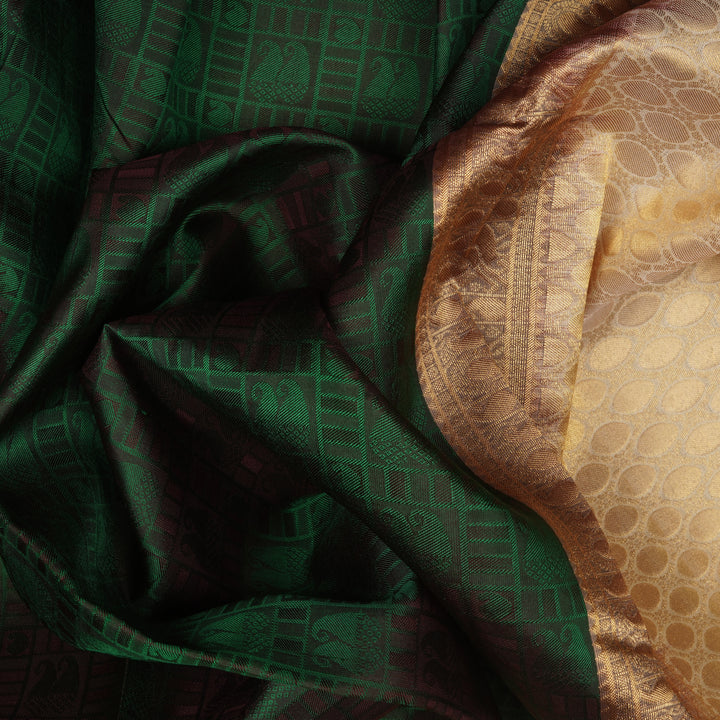 Handwoven Green and maroon dual-tone with Off-white Kanjivaram Silk Saree - 2439T010954DSC