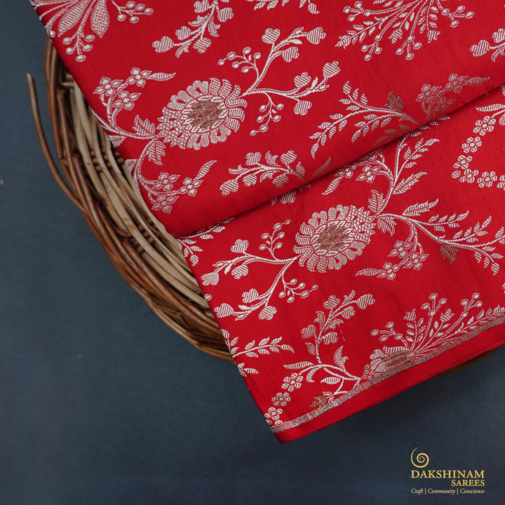 Handwoven Red Banarasi with Satin finish Fabric - 9T001194DSC