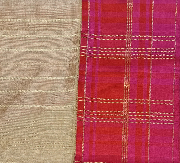 Sandal Kora Gadwal Silk Saree with Checked Border and Red Pallu 3335T016173DSC