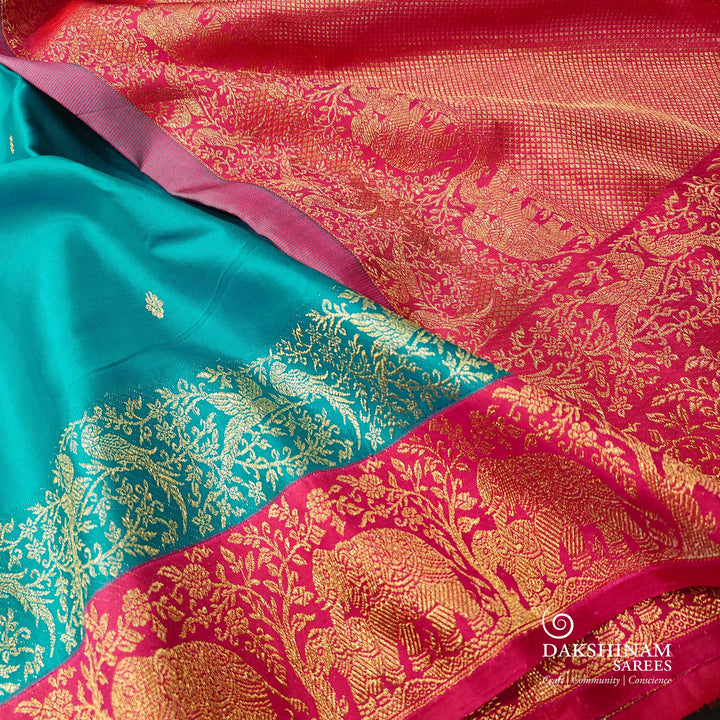 Handwoven Blue with Pink Korvai Kanjivaram silk Saree- 3244T015818DSC